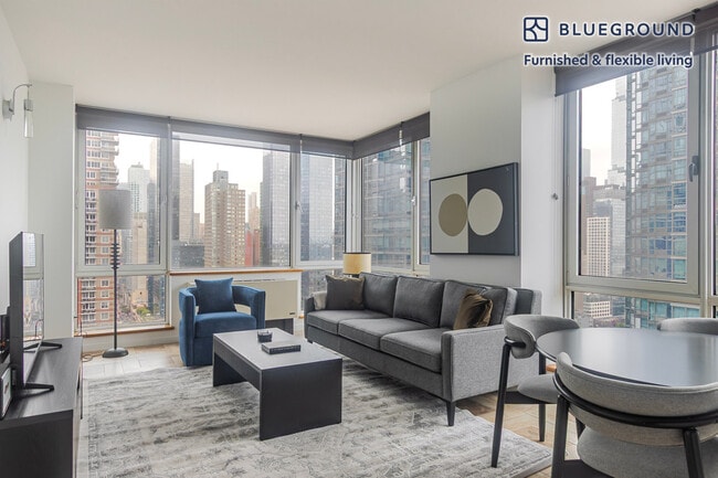 Building Photo - 635 W 42nd St