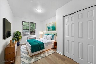 Building Photo - 327 E 10th St