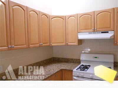 Foto del edificio - 43 Bay State Rd