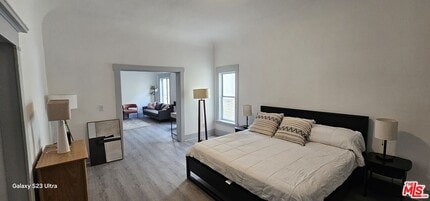 Building Photo - 1604 W Pico Blvd