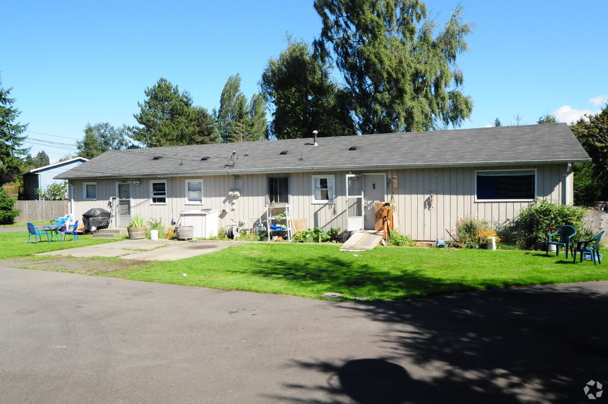 Building Photo - 5004 190th St SW