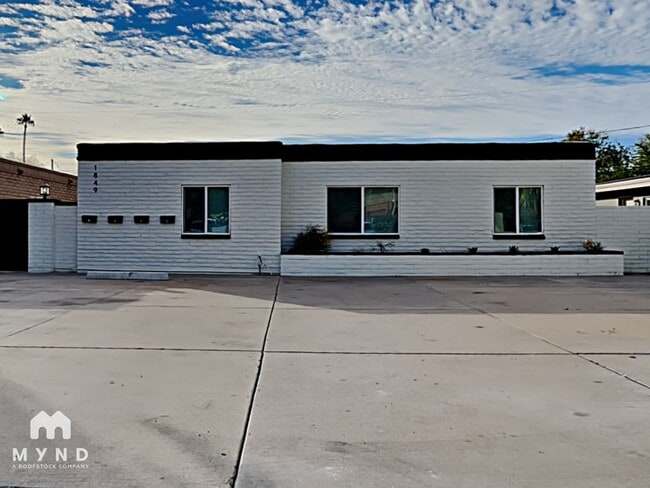 Building Photo - 1849 E Virginia Ave