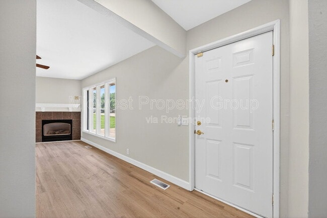 Building Photo - 2765 Chelsea Dr