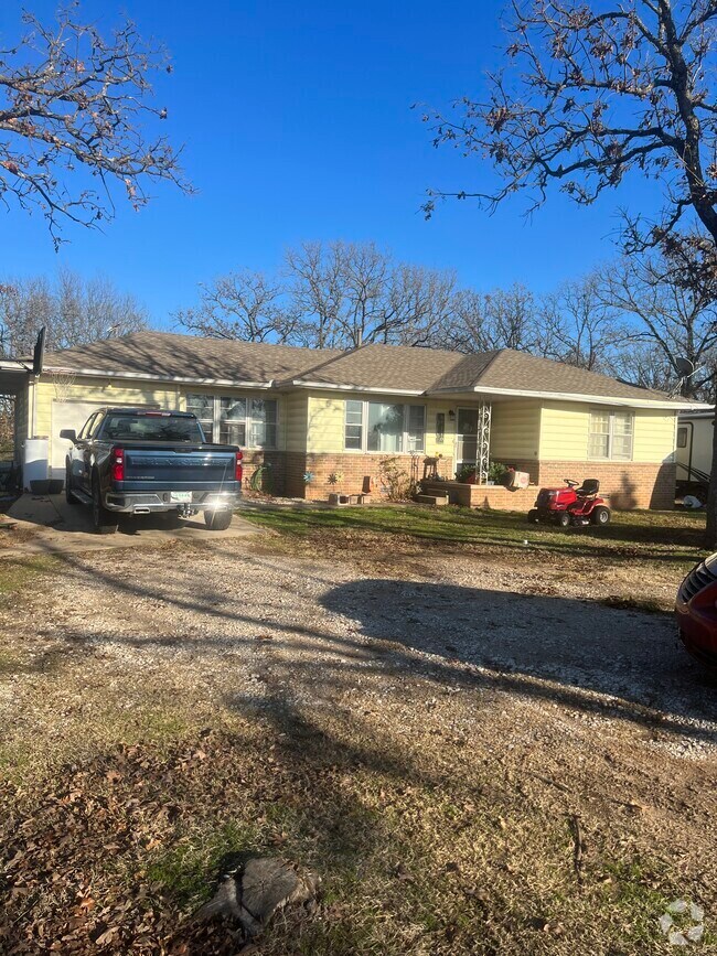 Apartments under 2,000 in Meeker OK 1 Rentals