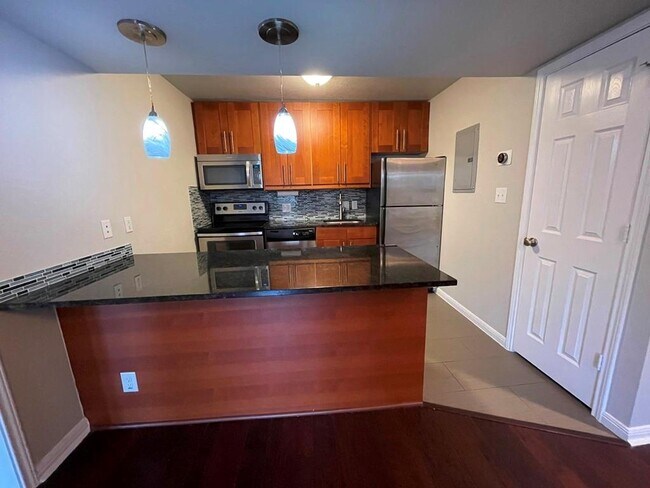 Foto del edificio - 7685 Northcross Dr