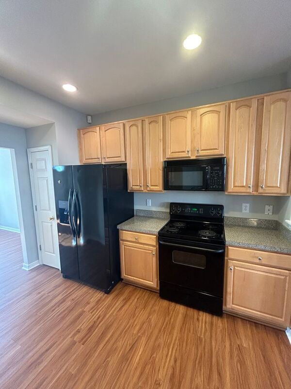 Building Photo - 4323 Meredith Creek Dr