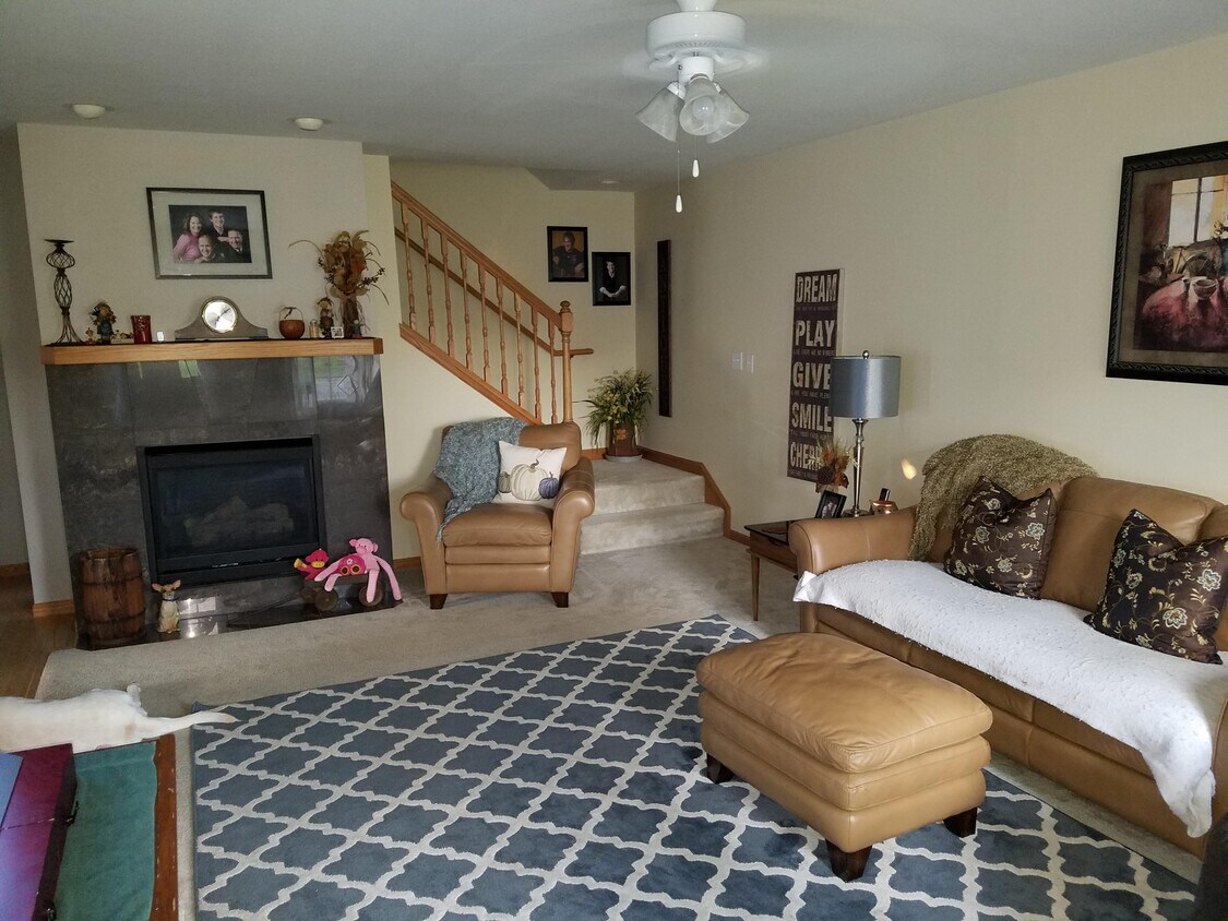 2105 Cassi Rdg Unit 1, Waterloo, IA 50701 Condo for Rent in Waterloo