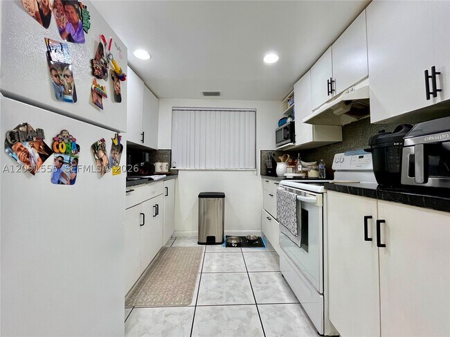 Foto del edificio - 11855 NE 19th Dr