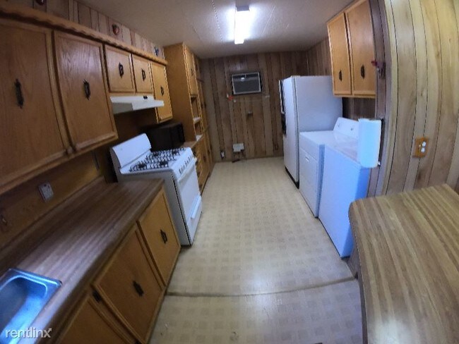Foto del edificio - 3 br, 1 bath House - 222 East Date Street