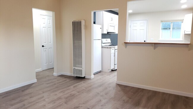 Foto del edificio - New Single-Family Home in McKinleyville- Pet Friendly