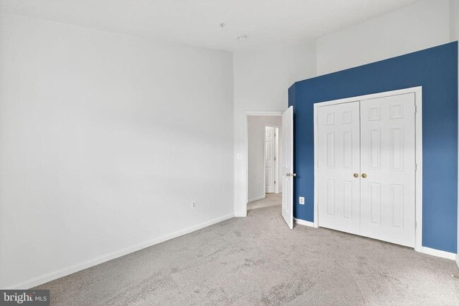 Building Photo - 5015 Leasdale Rd