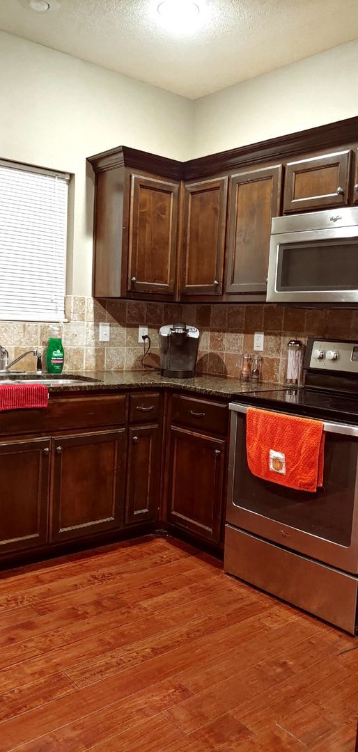 Foto del edificio - 3 Bed 2 Bath Home South Springfield!