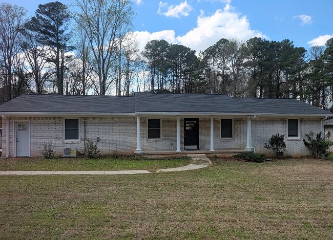 Building Photo - Room in Duplex on Union Rd SW