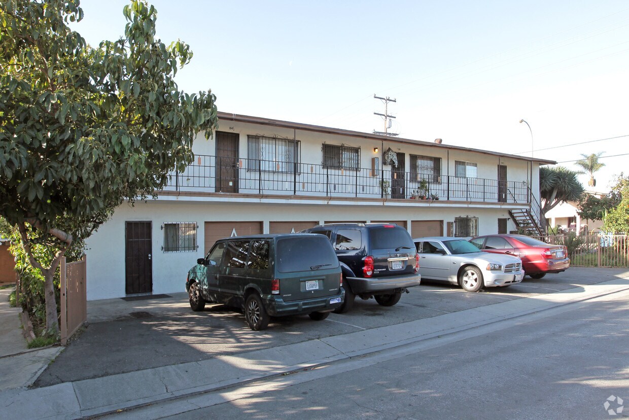 Foto del edificio - 7602-7604 Wilcox Ave