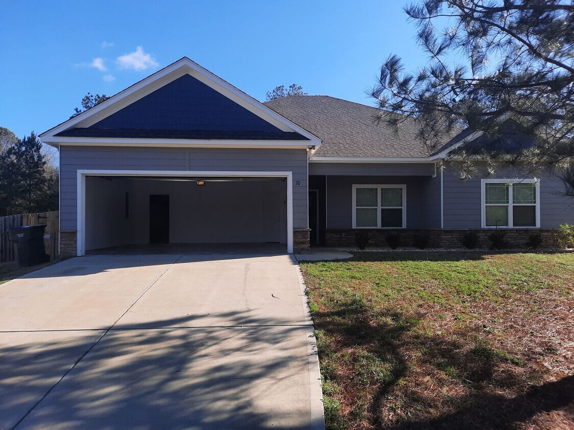 Primary Photo - 4 Bedroom, 2 Bath Ranch Style Home