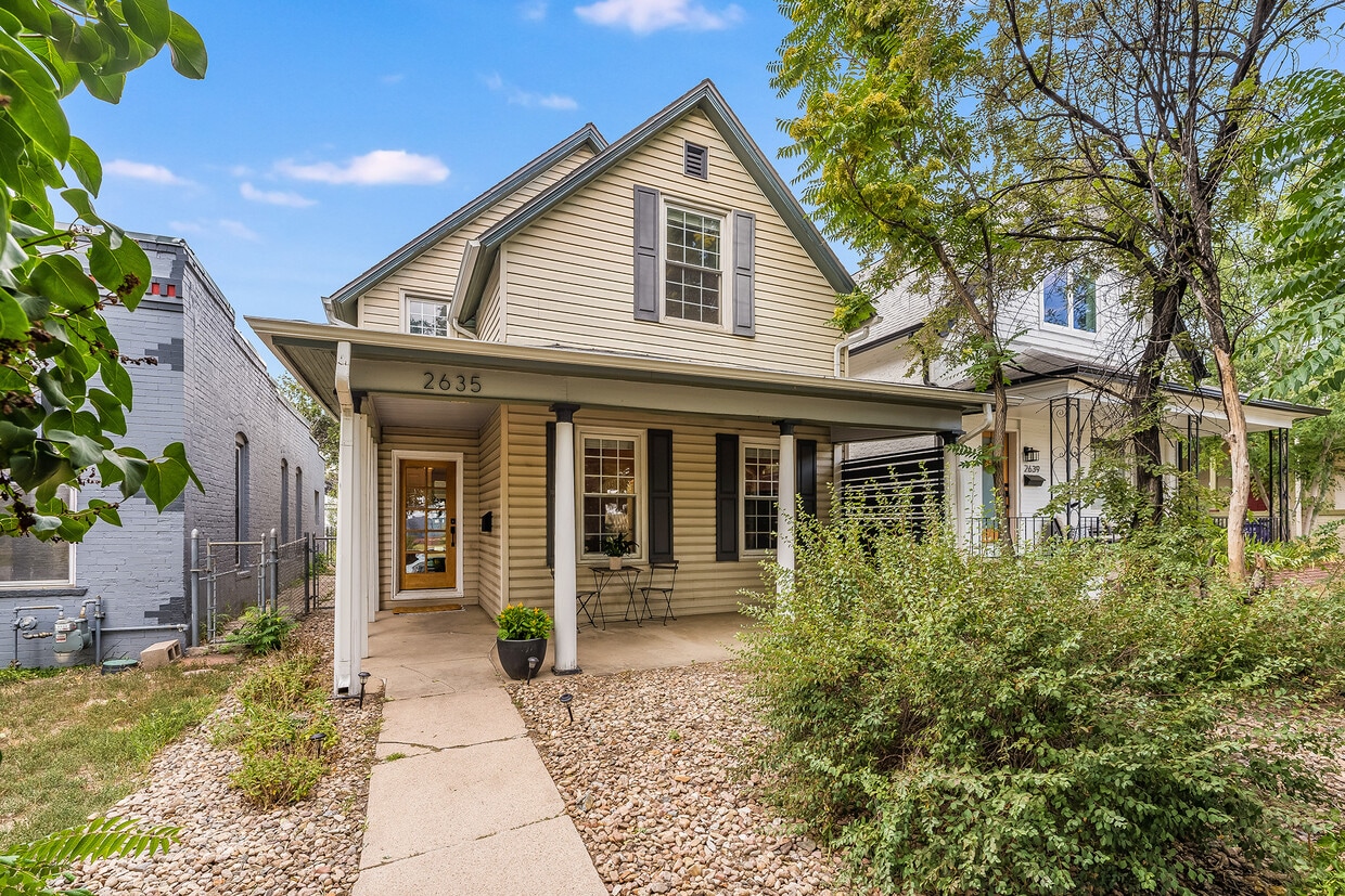 Foto principal - 2635 Bryant St