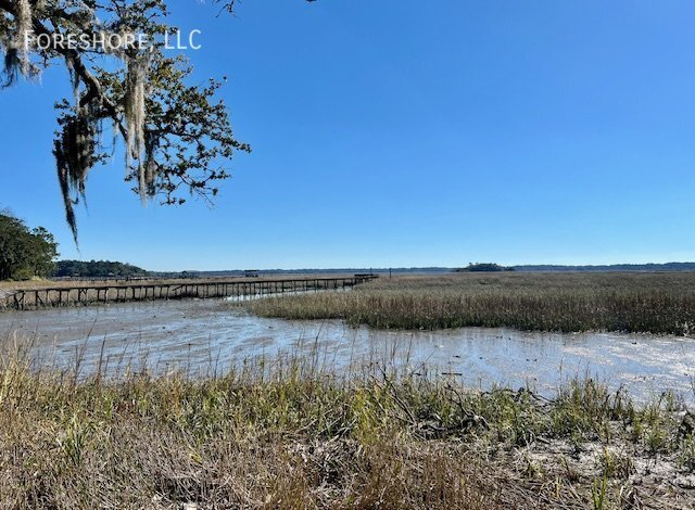 Building Photo - Charming Waterfront Cottage on Myrtle Island!