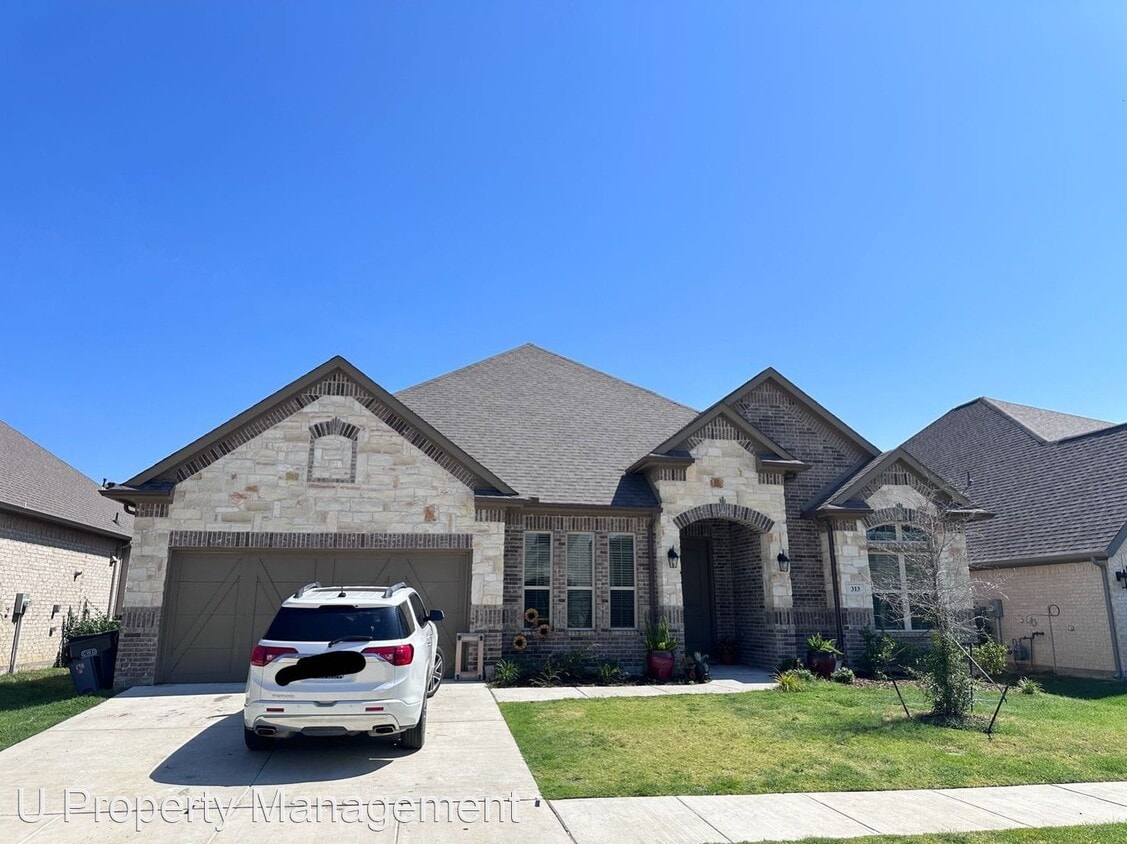 Primary Photo - 4 br, 3 bath House - 313 Cowling Dr, Littl...