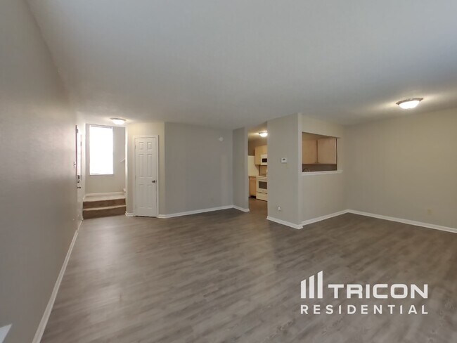 Building Photo - 5968 Porchester Pl