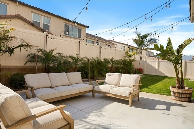 Foto del edificio - 16590 Trailblazer Ave