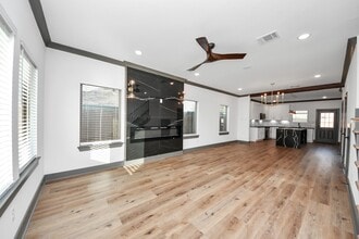 Building Photo - 7925 Ritz St