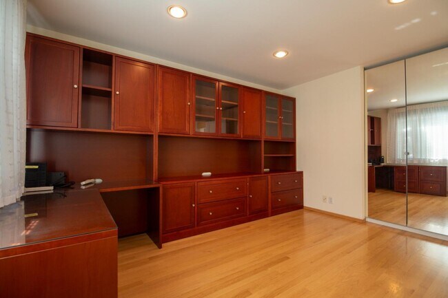 Foto del edificio - 908 Glennan Dr