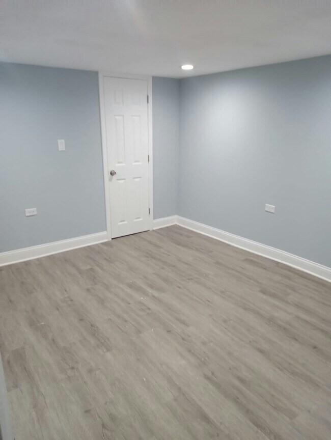 Foto del edificio - 6710 S Parnell Ave