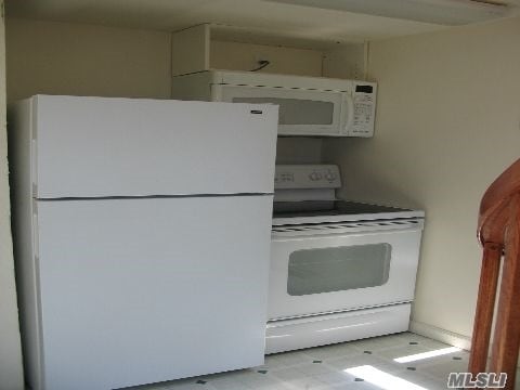 Building Photo - 30 Chandler Sq