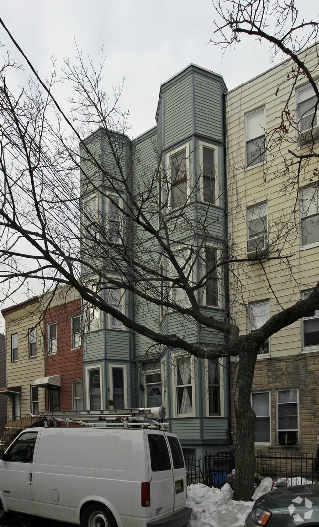 Foto del edificio - 350 8th St