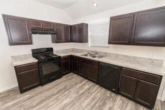 Building Photo - 5418 Comel Ct