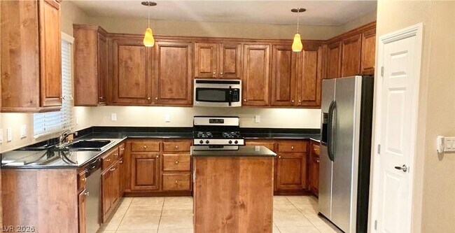 Building Photo - 10360 Blue Ginger Dr