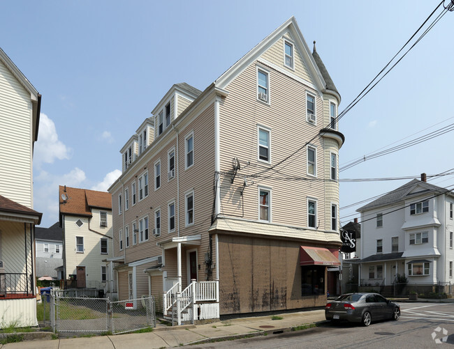 Building Photo - 259-265 Rivet St