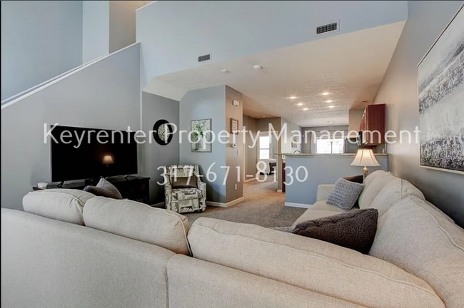 Building Photo - Discover this well-appointed 3-bedroom, 2-bath home in Indianapolis within an HOA community