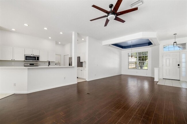 Building Photo - 7813 Castleisland Dr