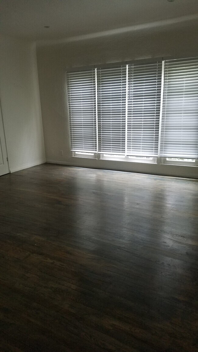 liv rm - 1503 S Shenandoah St