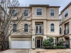 Building Photo - 5403 Blossom St