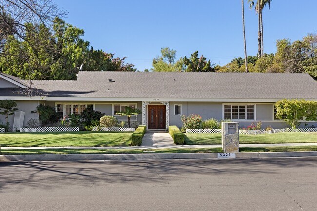 Foto del edificio - Welcome to this Beautiful Ranch-Style Home...