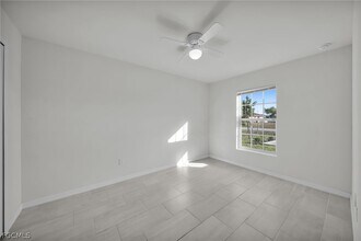 Building Photo - 614 SW 3rd Ct