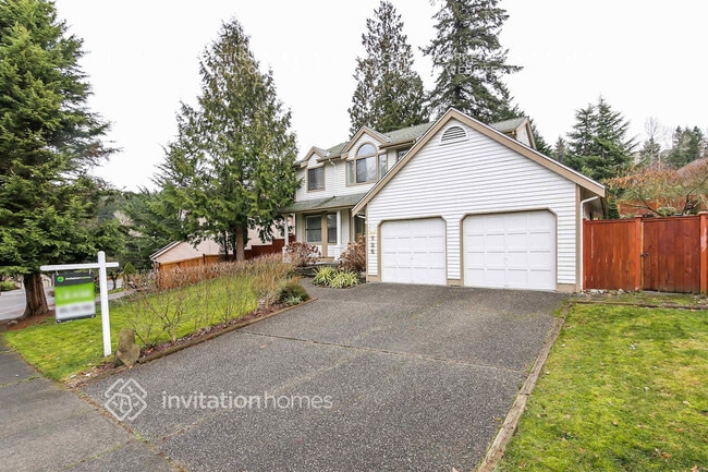 Building Photo - 720 50th St SE