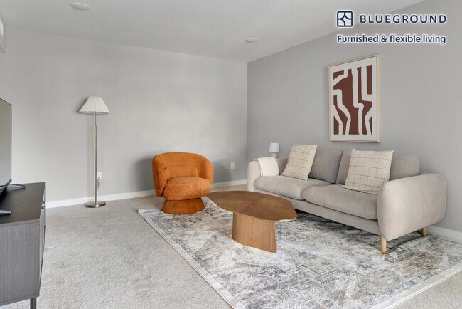 Foto del edificio - 2721 Midtown Ct