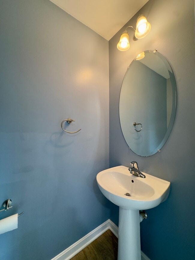 Building Photo - Charming 3BD/2BA/2 Half Bath Townhome with Garage in Havre de Grace, MD!