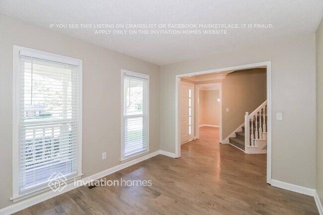 Foto del edificio - 295 Burch Rd
