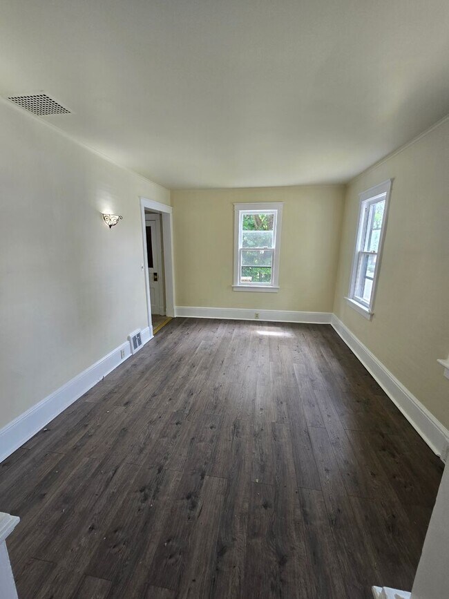 Foto del edificio - 4 bedroom House in East Stroudsburg Borough!