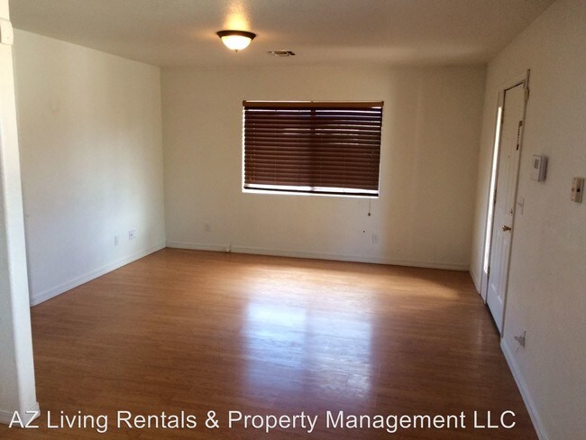 Foto del edificio - 2540 Valentine Ave