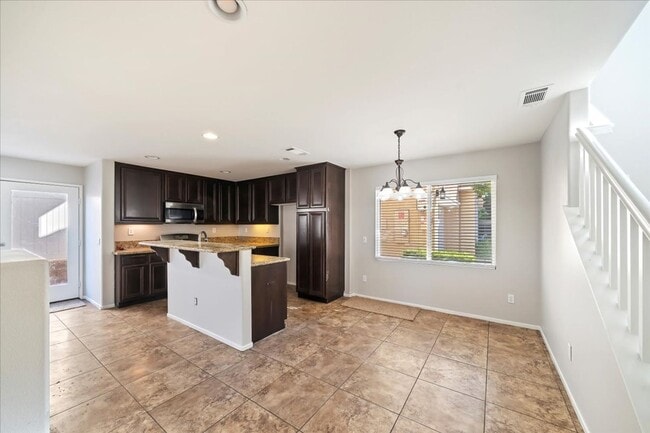 Building Photo - Beautiful 4 bedroom home in gated community