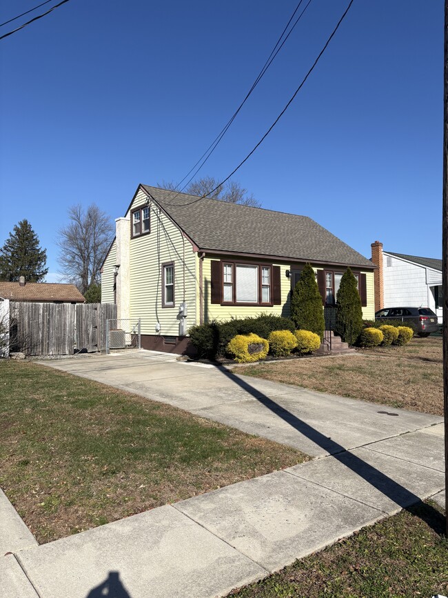 Photo - 701 Brooke Ave House