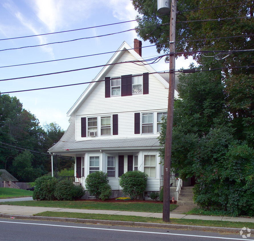 Building Photo - 42 Main St