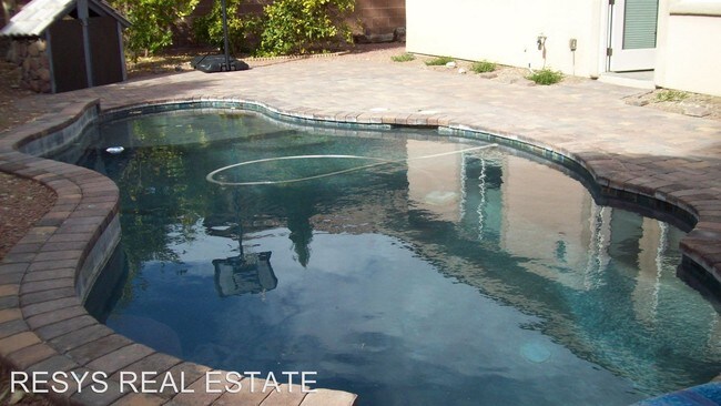 Foto del edificio - 4 br, 3.5 bath House - 65 CHAPMAN HEIGHTS ST