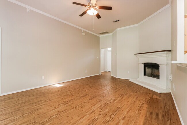 Building Photo - 288 Mesa View