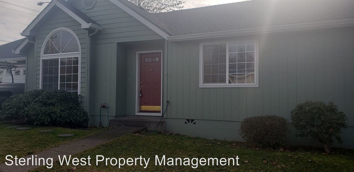 Foto principal - 3 br, 2 bath House - 1683 Brookdale Dr